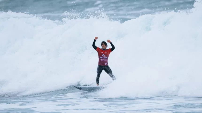 miguel-pupo-vence-australiano-de-virada-e-vai-as-quartas-em-bells-beach