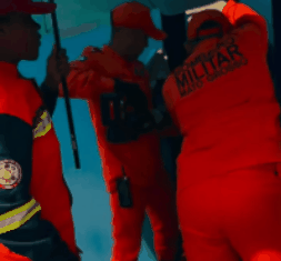 video:-crianca-de-4-anos-e-resgatada-apos-ficar-com-a-cabeca-presa-em-estrutura-de-escola-no-mato-grosso