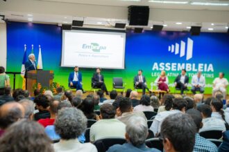 laurez-participa-da-posse-do-novo-chefe-geral-da-embrapa-pesca-e-aquicultura,-em-palmas