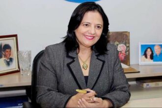 com-capital-politico-acumulado-e-historico-de-gestao,-valderez-castelo-branco-volta-a-disputa-e-surge-como-nome-competitivo-em-2026