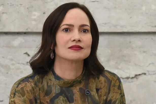 servidora-ana-cristina-viana-assume-comando-do-inss
