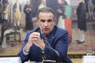 comissao-aprova-projeto-que-padroniza-sinalizacao-em-rodovias-federais-concedidas