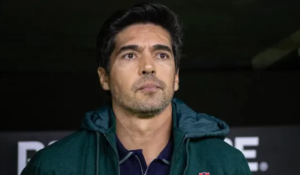 abel-volta-ao-stjd-em-caso-que-medira-rigidez-com-expulsoes-do-tecnico