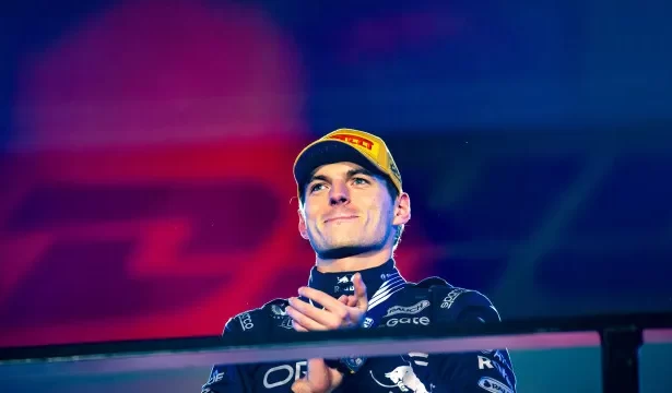 red-bull-banca-permanencia-de-verstappen-e-ignora-rumores-de-saida-ao-final-da-temporada