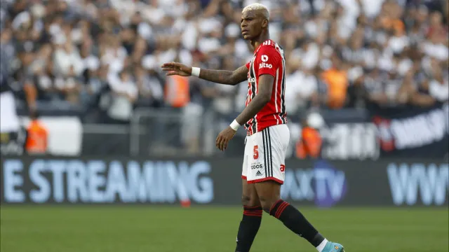 arboleda-define-data-de-retorno-ao-brasil-para-discutir-rescisao-com-o-sao-paulo