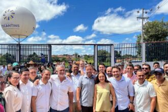 pre-candidato-a-deputado-estadual-raul-cayres-participa-de-assinatura-de-obra-do-novo-campus-da-unitins-em-augustinopolis