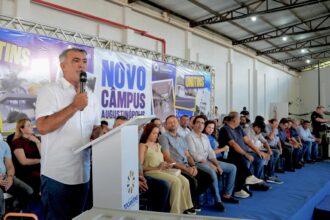 amelio-cayres-destaca-luta-historica-pela-unitins-durante-ordem-de-servico-para-novo-campus-em-augustinopolis