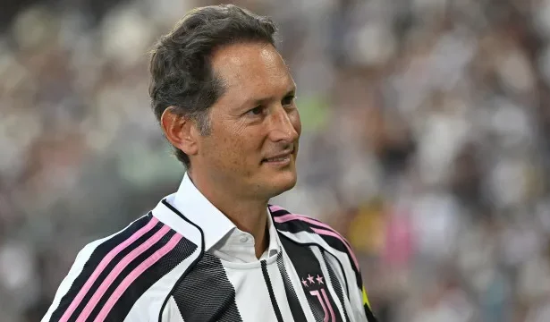lider-da-ferrari-e-da-stellantis-de-olho-na-compra-do-lyon-e-botafogo?