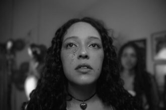 tocantinense-fernanda-hofmann-lanca-“todo-amor-que-dura”,-single-sobre-amor-sem-resposta