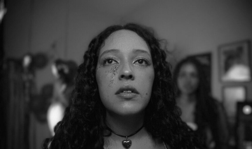 tocantinense-fernanda-hofmann-lanca-“todo-amor-que-dura”,-single-sobre-amor-sem-resposta