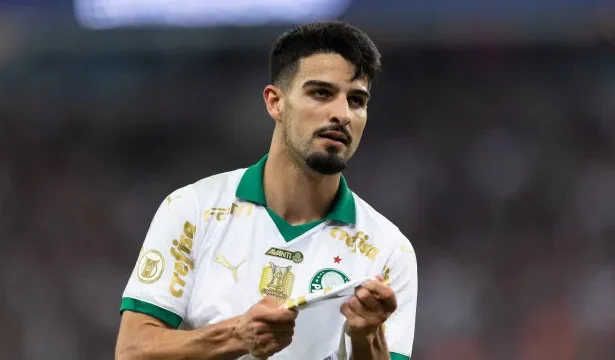 palmeiras-derrota-bragantino-para-manter-lideranca-no-brasileiro