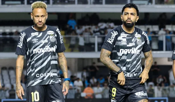 cuca-tera-conversa-com-neymar-e-gabigol-por-duelo-no-sintetico-do-allianz
