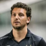 elano-revela-visita-a-robinho-e-diz:-‘neymar-nao-esta-feliz’