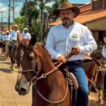 sandoval-cardoso-participa-da-cavalgada-de-araguatins-e-reforca-presenca-politica-no-interior