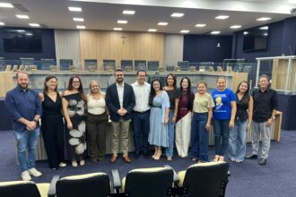 mantoan-defende-politicas-publicas-para-os-neurodivergentes-no-forum-“alem-da-cota”,-em-gurupi