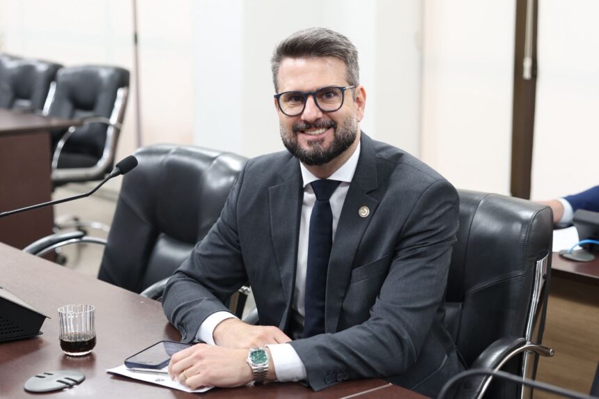 mantoan-fortalece-protecao-as-mulheres-e-maes-atipicas-com-duas-novas-leis,-no-tocantins