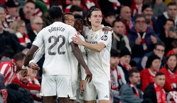 real-madrid:-rudiger-da-tapa-em-carreras;-mbappe-vira-alvo-de-criticas
