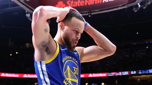 stephen-curry-diz-que-jogadores-da-nba-‘sao-mal-remunerados’