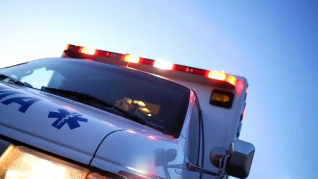 motorista-perde-controle-e-atropela-pedestres-na-esquina-das-avenidas-ipiranga-e-sao-joao,-em-sp