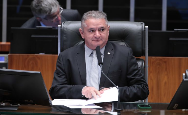 comissao-aprova-isencao-de-ir-sobre-beneficio-especial-de-servidor-com-doenca-grave