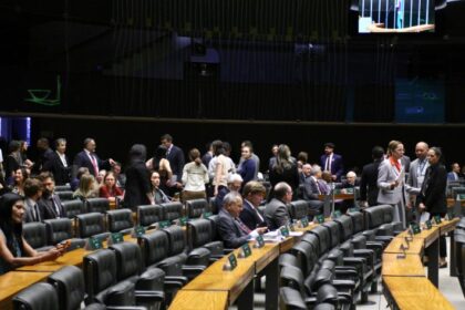 sessao-solene-marca-os-200-anos-da-camara-dos-deputados;-acompanhe