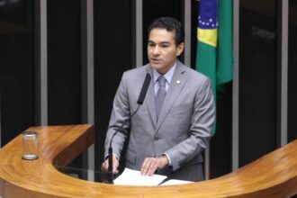 camara-aprova-regras-de-protecao-para-trabalhadores-do-setor-de-refeicoes-coletivas
