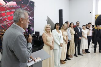 liderada-por-geneci-almeida,-acao-solidaria-de-servidores-da-aleto-marca-celebracao-do-dia-das-maes