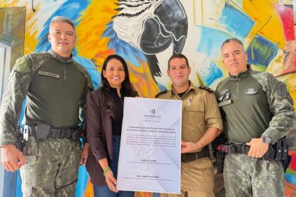 deputada-vanda-monteiro-homenageia-30-anos-do-bpma-com-mocao-de-aplausos