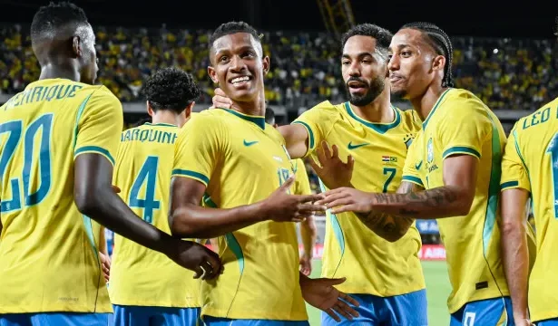 lula-diz-ter-pedido-a-trump-para-nao-anular-visto-de-jogadores-brasileiros