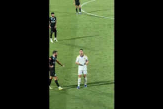 provocado-com-gritos-por-messi,-cristiano-ronaldo-reage-com-danca;-veja