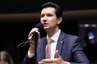 comissao-aprova-direito-a-remarcacao-gratuita-de-voo-para-candidato-a-concurso-que-mudar-de-data