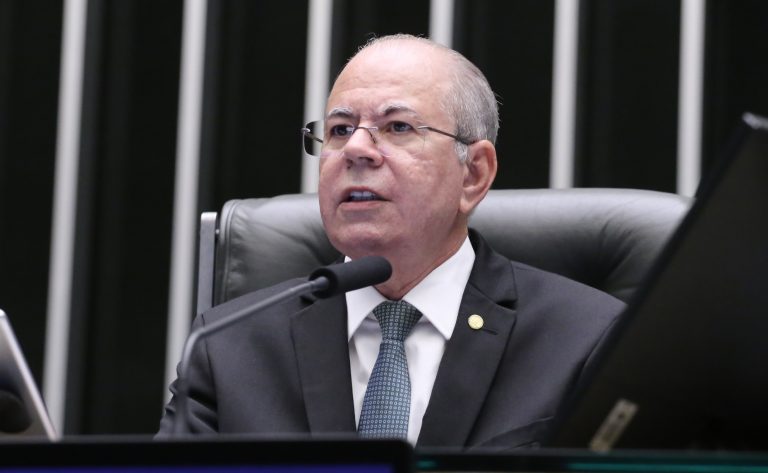 relator-apresentara-fonte-de-financiamento-para-piso-salarial-de-farmaceuticos