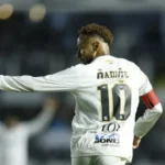 neymar-marca-em-‘despedida’-da-vila,-santos-vence-bragantino-e-escapa-do-z4