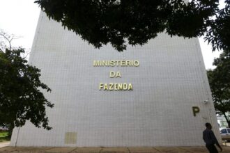 congresso-analisa-credito-de-r$-240-milhoes-para-implementar-reforma-tributaria