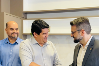 em-visita-ao-hgp,-mantoan-reforca-investimento-na-saude-com-torre-de-video-cirurgica-para-pacientes
