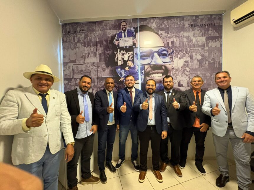 pre-candidato-ao-senado-federal,-mauro-carlesse,-recebe-apoio-de-oito-vereadores-de-araguaina