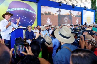 agrotins-2026:-cayres-destaca-forca-do-setor-produtivo-e-reafirma-parceria-com-o-agro