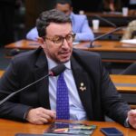 comissao-aprova-demissao-por-justa-causa-para-condenados-por-maus-tratos-contra-animais