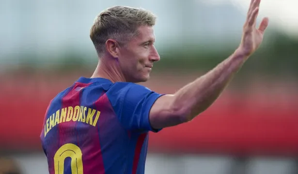 oficial:-lewandowski-confirma-saida-do-barcelona-com-mensagem-emocionante