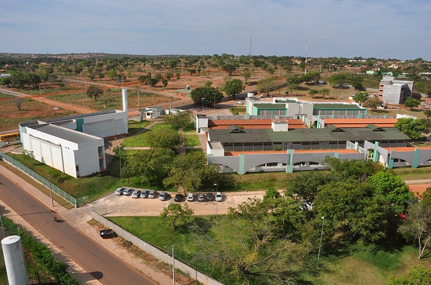 ufnt-publica-edital-com-vagas-para-professores-em-diferentes-areas;-veja-como-participar