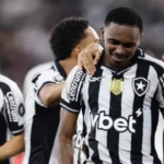 corinthians-e-botafogo-duelam-no-rio-para-se-afastar-da-zona-de-rebaixamento-do-brasileirao