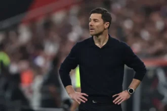 oficial:-chelsea-anuncia-xabi-alonso-como-novo-treinador