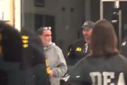 alex-saab-pousa-em-miami-apos-ser-deportado-pela-venezuela-para-os-eua