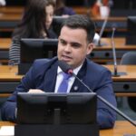 comissao-de-seguranca-publica-aprova-porte-de-arma-para-medicos-veterinarios