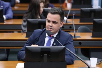 comissao-de-seguranca-publica-aprova-porte-de-arma-para-medicos-veterinarios