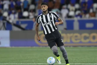barboza-se-viu-desvalorizado-no-botafogo-e-explica-saida-rumo-ao-palmeiras