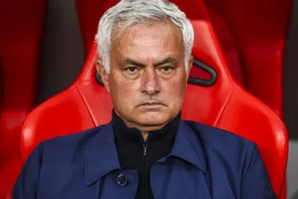 mourinho-acerta-retorno-ao-real-madrid-e-deixa-benfica-apos-8-meses