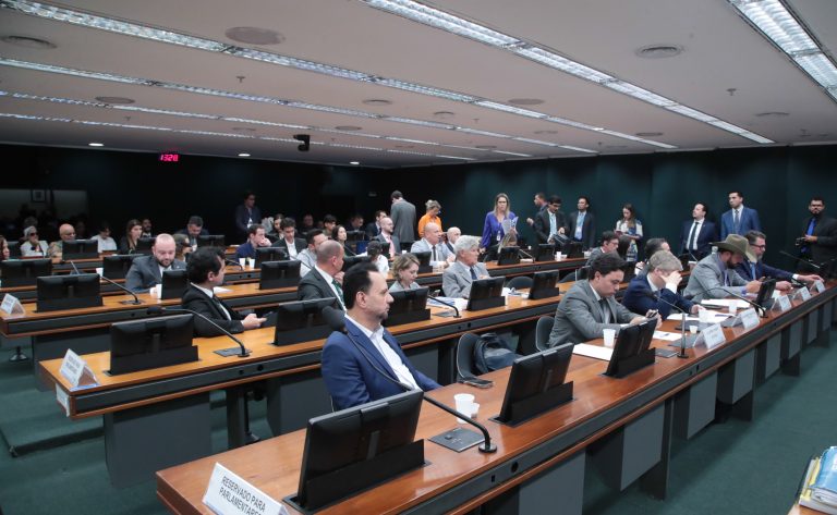 conselho-de-etica-analisa-processos-contra-deputados-nesta-terca-feira