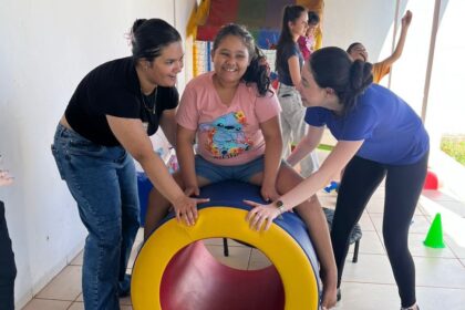 emenda-de-leo-barbosa-vai-ampliar-atendimento-para-diagnostico-de-autismo-no-instituto-anjo-azul