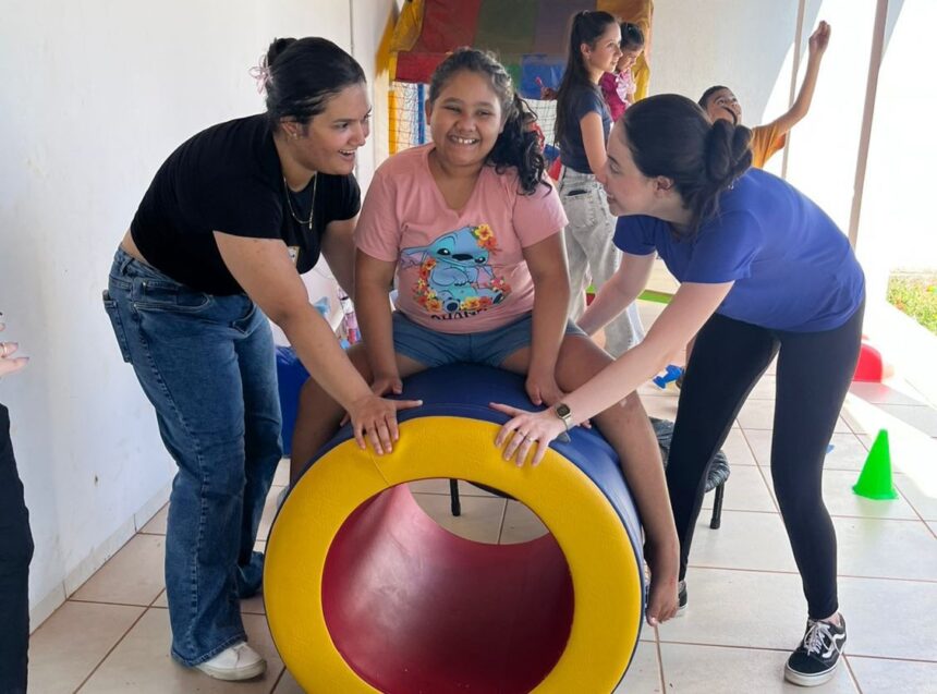 emenda-de-leo-barbosa-vai-ampliar-atendimento-para-diagnostico-de-autismo-no-instituto-anjo-azul